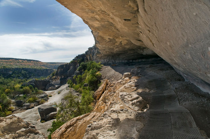 Admire ancient Native American cave paintings and take in gorgeous South Texas views at Seminole Canyon State Park.