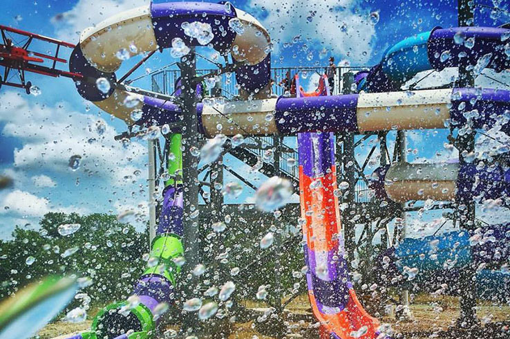 11 развлечения. Очистка аквапарков. Ninja Water Park. Pearls Kingdom Water Park.