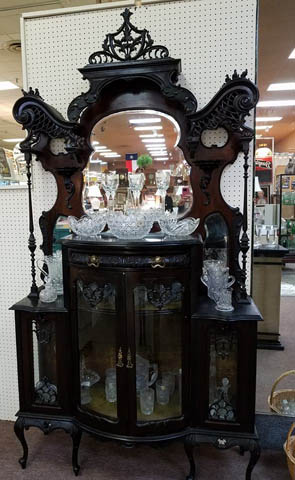 Thompson’s Antique Center of Texas