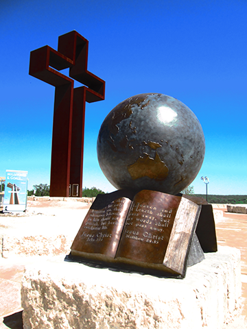 The Coming King Foundation Sculpture Prayer Garden