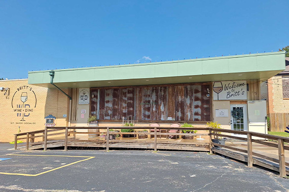 Britt's Wine & Dine