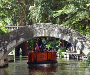 GO RIO River Walk Cruises in San Antonio