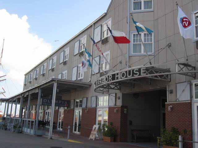 Harbor House Hotel