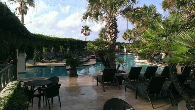 Harbor House Hotel