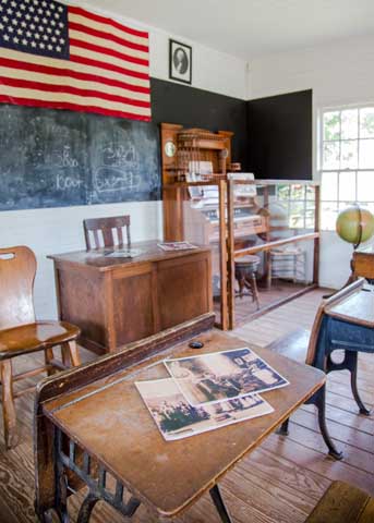 Heritage Farmstead Museum