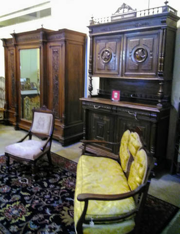 Thompson’s Antique Center of Texas