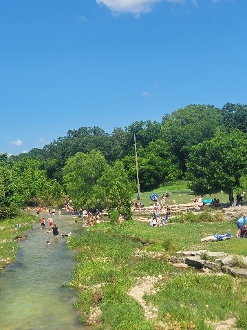 Families at the Chisholm Trail