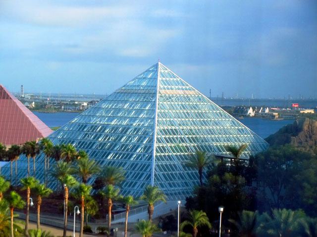 Moody Gardens Hours Admission Prices Tour Texas