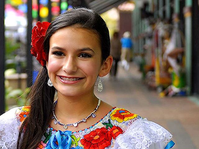 San Antonio Market Square Dancer