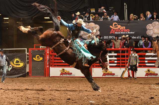 San-Antonio-Stock-Show-Rodeo-San-Antonio-Stock-Show-Rodeo-Troy%20Crowser%20(1)-TourTexas-TourTexas  