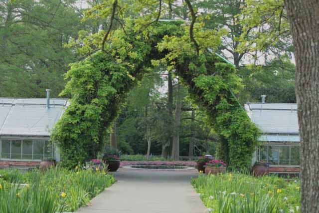 Shangri La Botanical Gardens and Nature Center