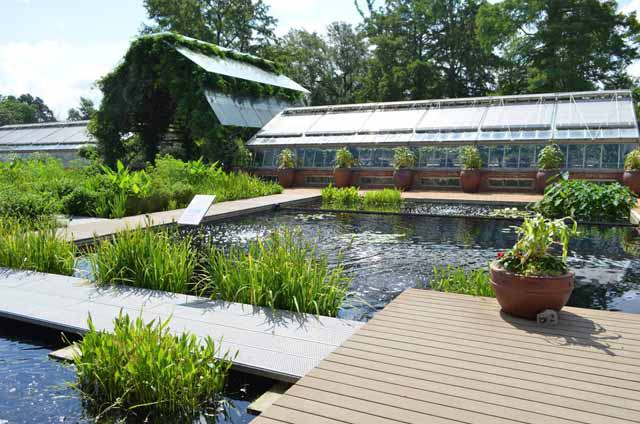Shangri La Botanical Gardens and Nature Center
