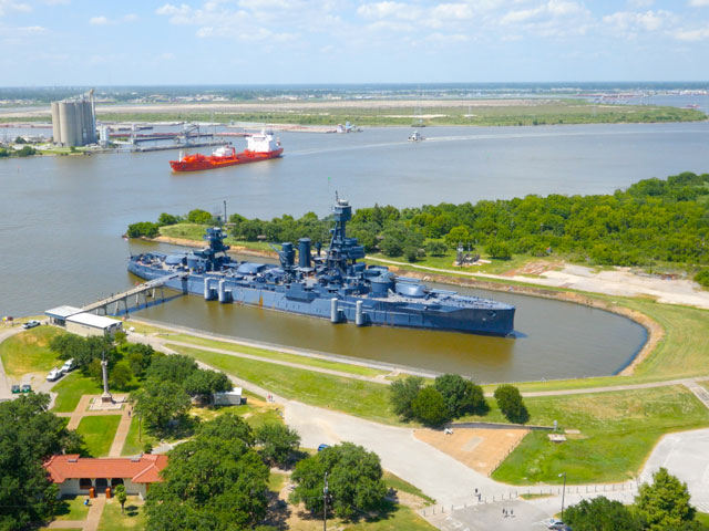 https://www.tourtexas.com/content_images/battleship-texas-la-porte-texas.jpg