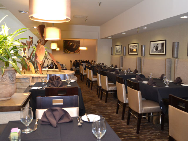 Doubletree by Hilton Houston Hobby Airport