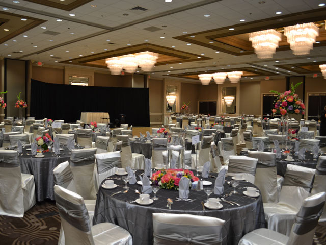 Doubletree by Hilton Houston Hobby Airport